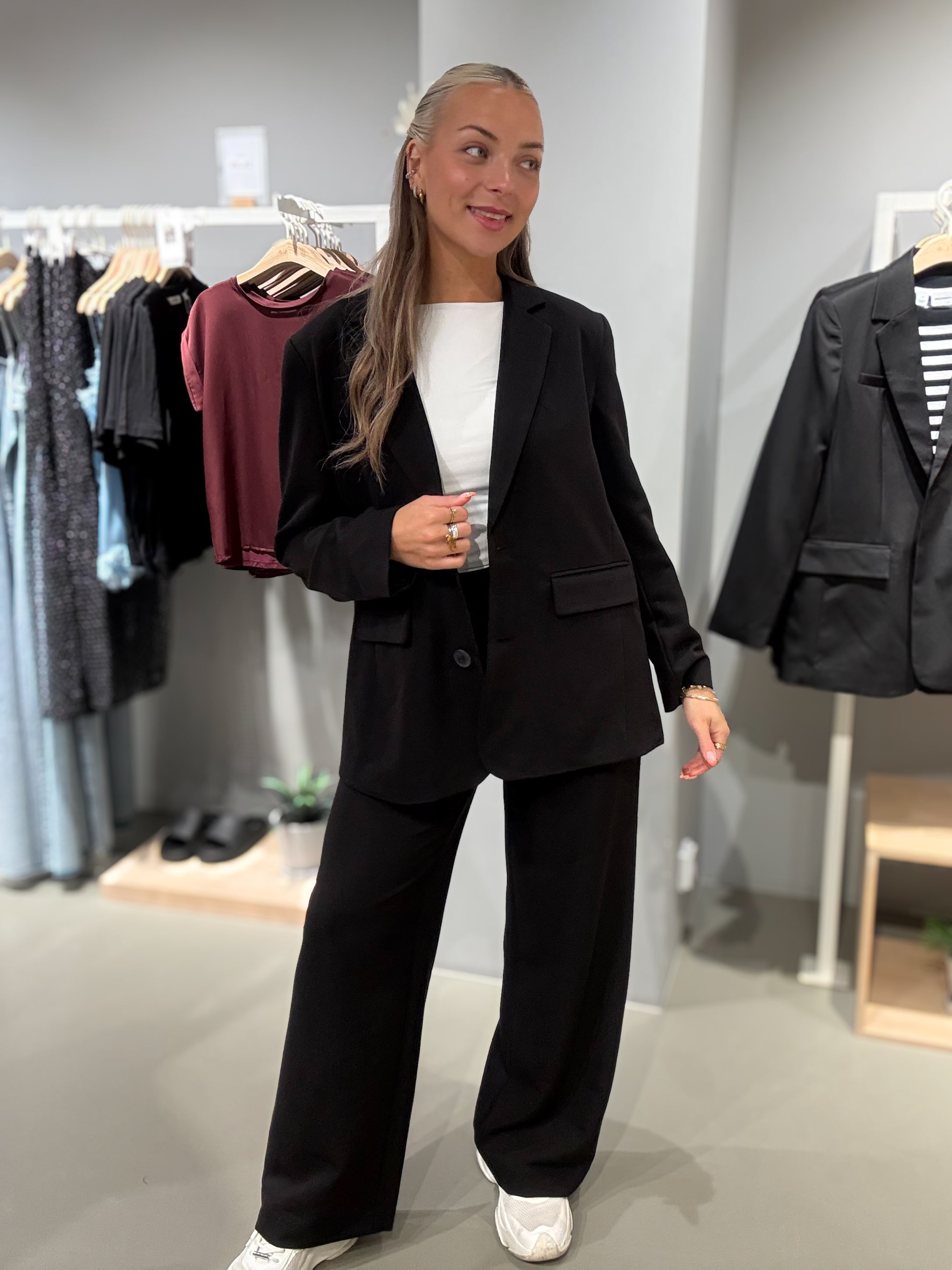 PCKAMIL Trousers - Black